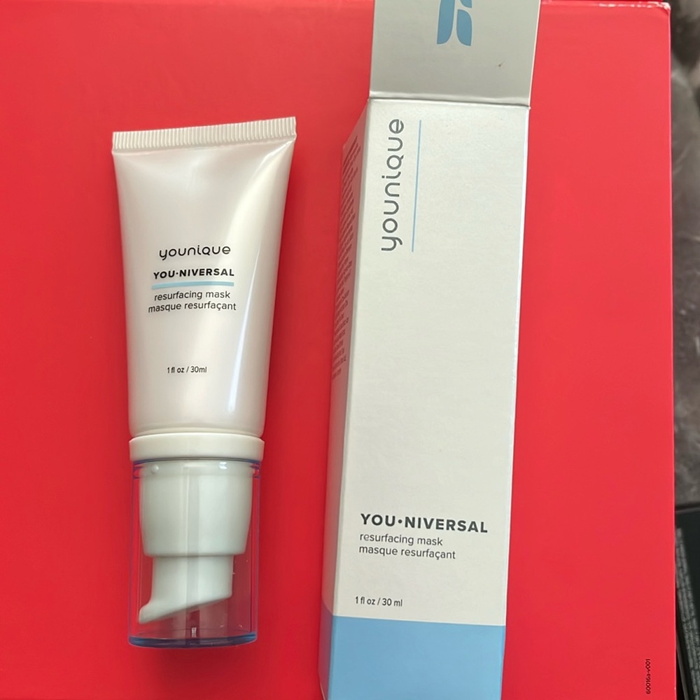 NIB Younique resurfacing mask
